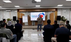 Direktur Keuangan, SDM dan Manajemen Risiko TPS, Sapto Wasono Soebagio, memberikan sambutan pada pelatihan Coaching & Mentoring di TPS (25-6)
