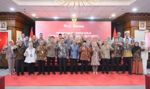 OJK siapkan 3 fokur pengembangan literasi keuangan syariah