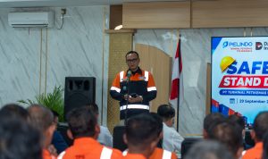 Direktur Utama TPS, Ali Sodikin, memberikan sambutan pada kegiatan Safety Stand Down pada Selasa (29-9) di TPS